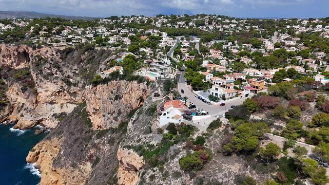 il faro di Mirador del Cap de la Nau, Xabia, Alicante, Spagna. Costa dell&rsquo;Azahar.
Vista aerea della Costa Blanca a nord di Alicante.