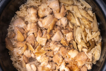 鶏ごぼうの醤油こうじ炊き込みご飯
