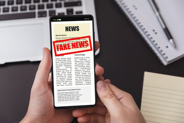 Fake news on internet, mobile app