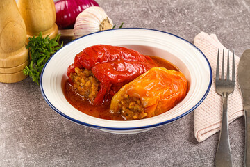 Stuffed bell pepper with meat