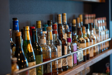 棚に陳列されたボトル