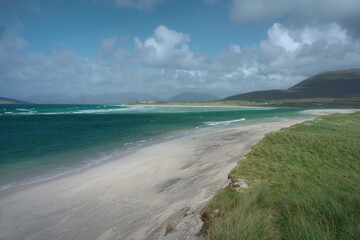 A spectacular beach in the north of Scotland. LUSKENTYRE SANDS. Luskentyre sands is found on the...