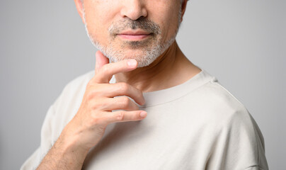 Fototapeta premium 男性ビューティーイメージ 美容 スキンケア