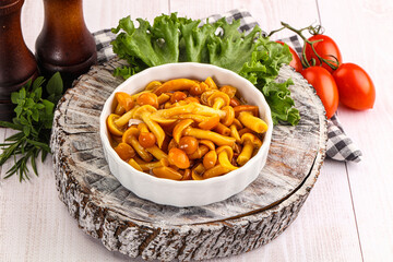 Marinated honey mushroom in the bowl