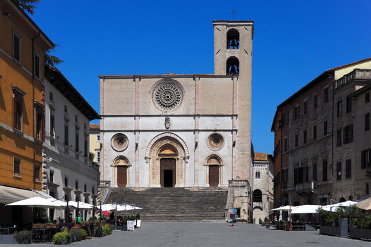 Cattedrale di Maria Santissima Annunziata a Todi