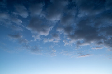 日没後の青い空