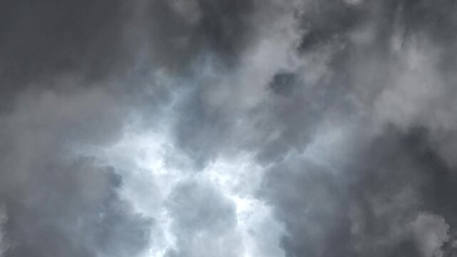 Dark thunder in thegray clouds