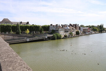 La rivière Oise dans la ville, ville de Compiègne, département de l'Oise, France
