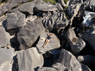 mulher no Vale da Lua, em Alto Paraíso de Goiás, Chapada dos Veadeiros