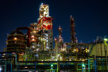 迫力のある工場夜景