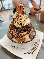 chocolate cake with ice cream