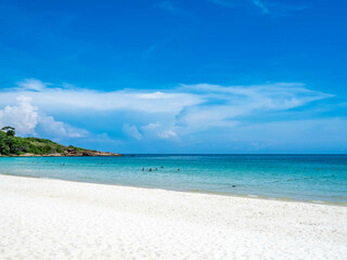 Seascape view with white sand, quiet beach, clear sea water, blue sky in summer of Koh Samet (Samet Isalnd) in Thailand