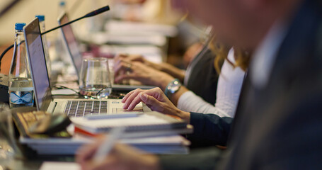 Dynamic Business Seminar: Strategic Collaboration and Project Planning