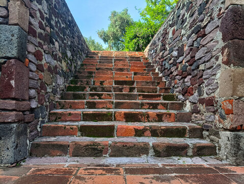 escalera de piedra