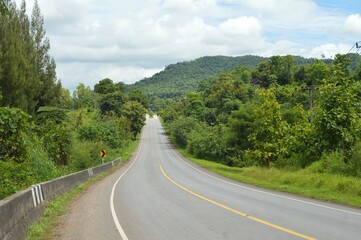 road to the mountains