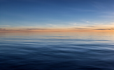 Obraz premium a beautiful sunset at sea on the island of Aruba generated with artificial intelligence