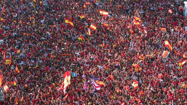 Thousands of fans wave Spanish flags at Cibeles Square, rejoicing in Spain&rsquo;s 4th UEFA Euro title win over England with their national football team.