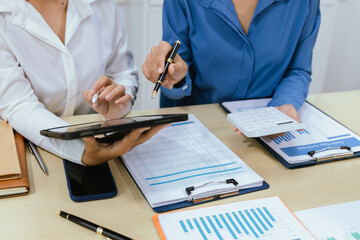 Diverse teams collaborate and experts drive growth through creative design, analytics and strategic networks, fostering career and company success.