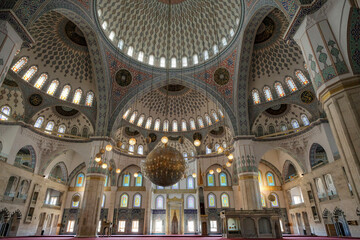 Obraz premium The Kocatepe Mosque is the largest mosque in Ankara, Turkey.