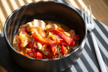 Bell peppers with turkey fillet in sweet and sour sauce