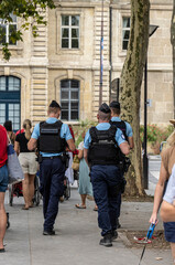 patrouille de gendarmerie à Paris