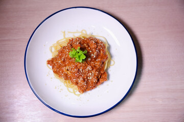 Spaghetti with tomato sauce