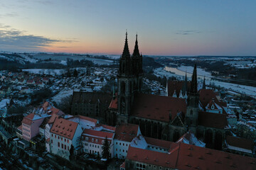 Fototapeta premium Meissen with Meissen Cathedral in winter at blue hour
