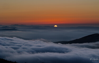 The sun as the protagonist of the sunset in the mountains of Asturias, Spain, on a summer day!
