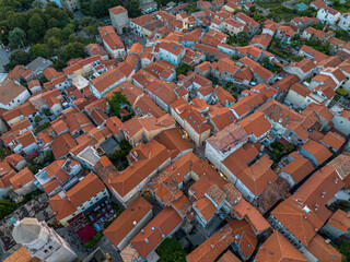 Glowna ulica w miejscowosci KRK Chrowacja © sopthedrone