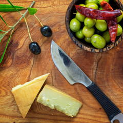 Olives and Cheese 01