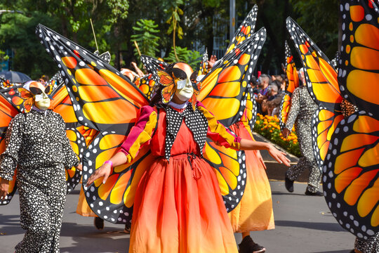 Day of the dead parade in Mexico city, Participants representing monarch butterflies