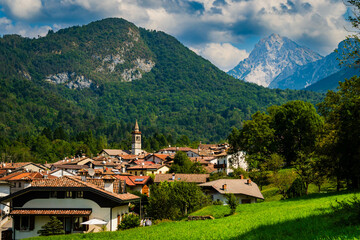 iliegio,friuli venezia giulia,vista sul paese,montagna,europa,