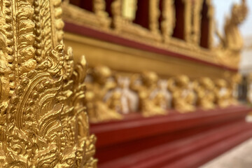 Fototapeta premium golden buddha in wat pho