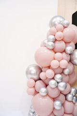 A brilliant holiday decor made of sequins and balloons.