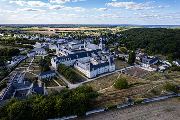 Le village de Fontevraud-l'Abbaye, Maine et Loire, France