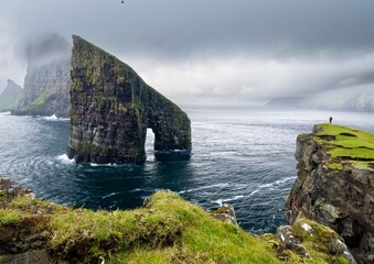 Drangarnir rock on the Feroe island © Agata Kadar
