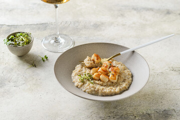 grilled scallops with quinoa and microgreens