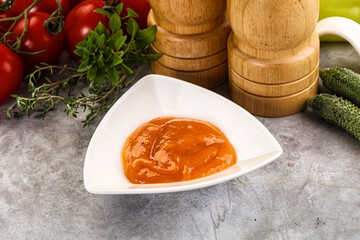 Tasty burger sauce in the bowl