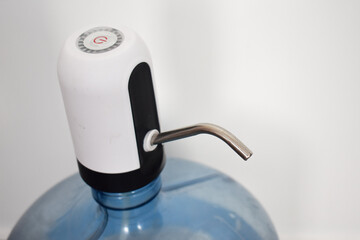 Electric water dispenser for home
