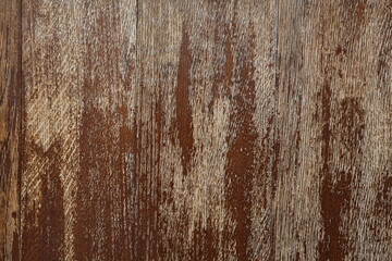 Bois vernis et abimé