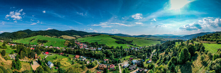 Muszyna, Dolina Popradu, lato widok z powietrza. © Maciej G. Szling