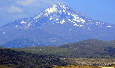 Mount Erciyes is located in Kayseri, Turkey. It is one of the highest mountains in the country. It is important for ski tourism.
