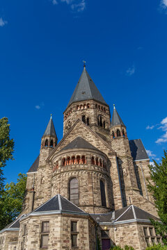 The Temple Neuf (new temple) church in Metz.