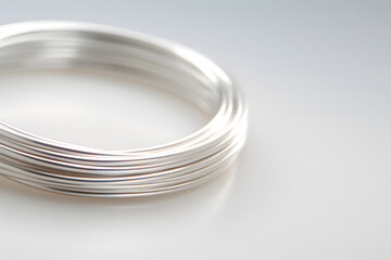 Round Wire of White Steel &ndash; Durable Material for Industrial and Construction Applications
