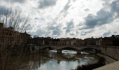 Bridge in the center of Rome