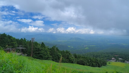 Naklejka premium 鳥取桝水高原リフト山頂展望台からの眺め4（8月）