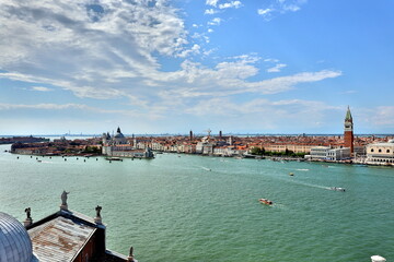 Fototapeta premium Blick von San Giorgio über die Lagune von Venedig