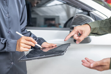 Car insurance agents provide expert advice, handle claims, ensure comprehensive coverage, and provide personalized services to protect against vehicle-related risks.