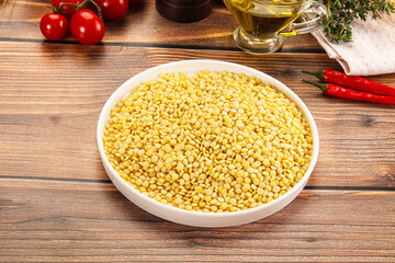 Dry raw wheat pasta - ptitim