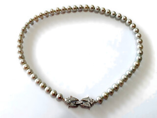 Elegant Pearl Necklace with Diamond Clasp